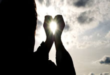 [图]英超-迪亚斯双响萨拉赫传射 曼联0-3利物浦.